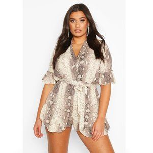 BOOHOO Plus Snake Print Ruffle Wrap Romper Size 18 Cream Multi